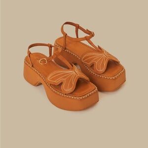 Farm Rio Butterfly Flatform Sandal Caramel